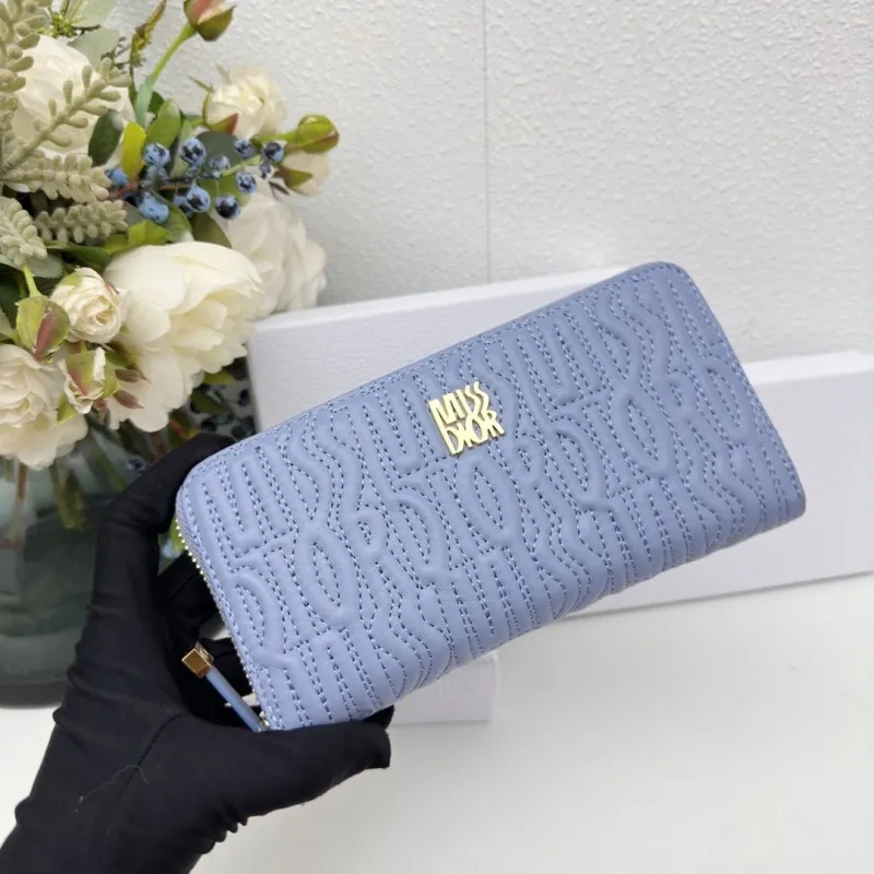 Alternative view of Dior Wallet-220