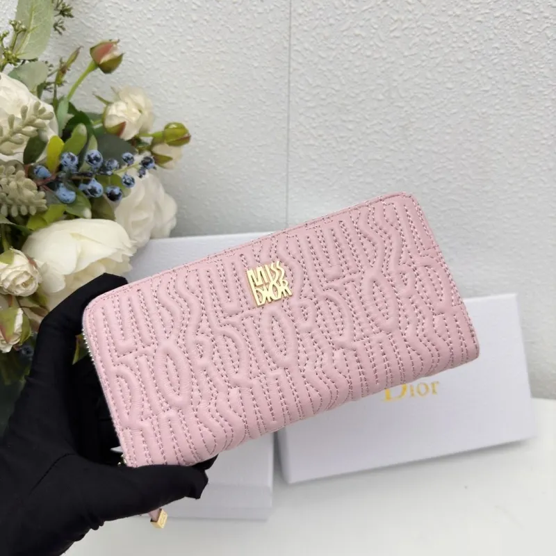 Alternative view of Dior Wallet-221