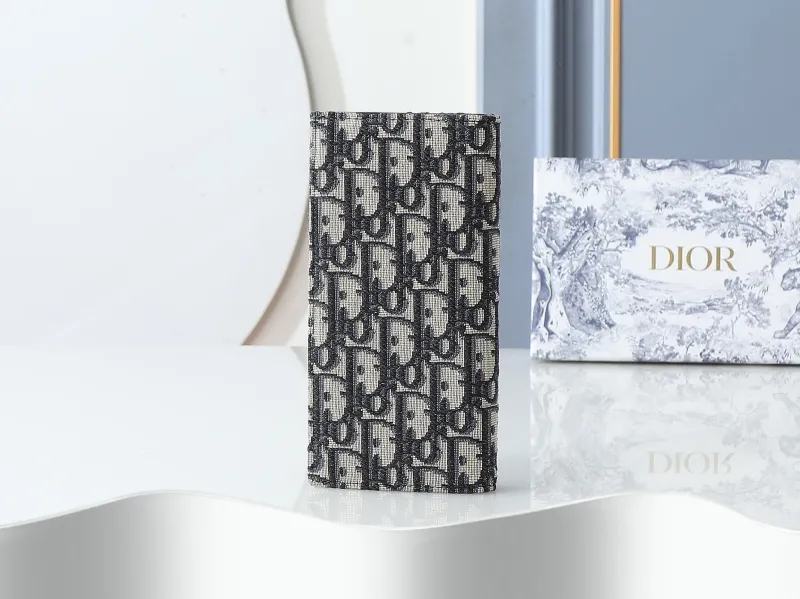 Alternative view of Dior Wallet-236