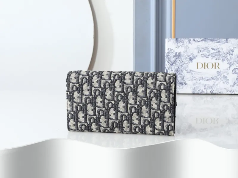 Alternative view of Dior Wallet-241