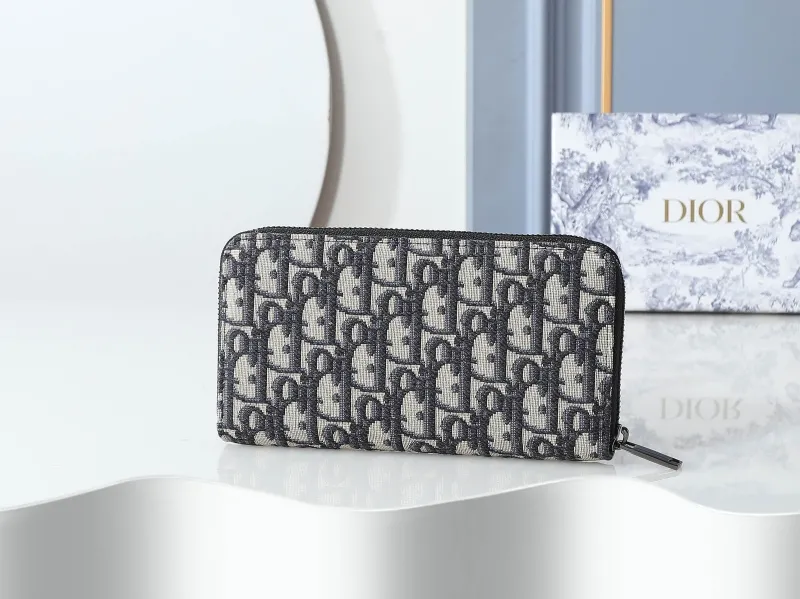 Alternative view of Dior Wallet-245