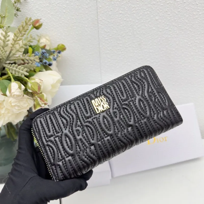 Alternative view of Dior Wallet-259
