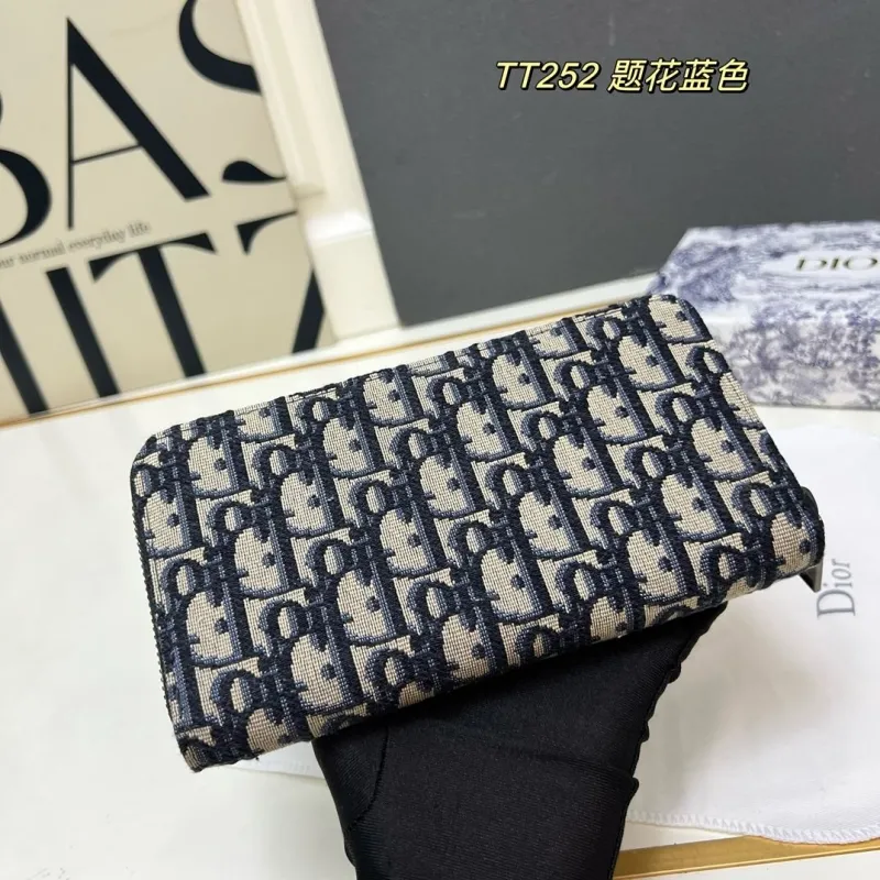 Alternative view of Dior Wallet-263