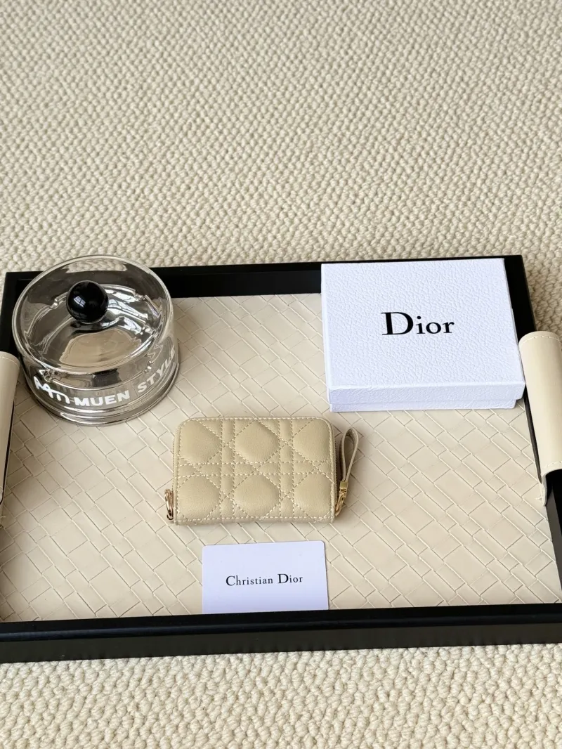 Alternative view of Dior Wallet-290