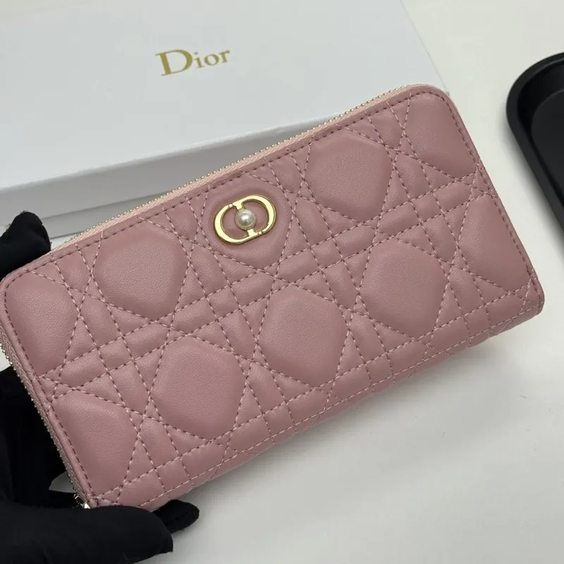 Alternative view of Dior Wallet-317