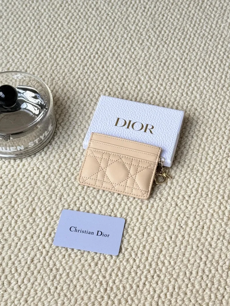 Alternative view of Dior Wallet-385