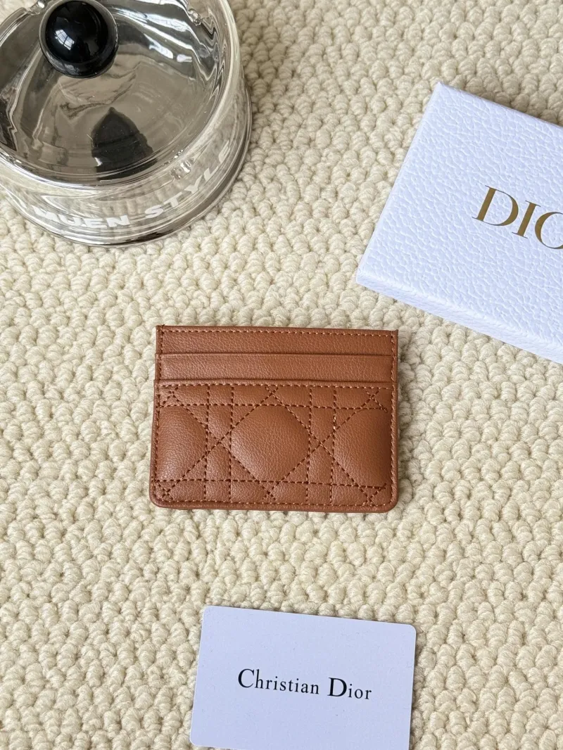 Alternative view of Dior Wallet-428