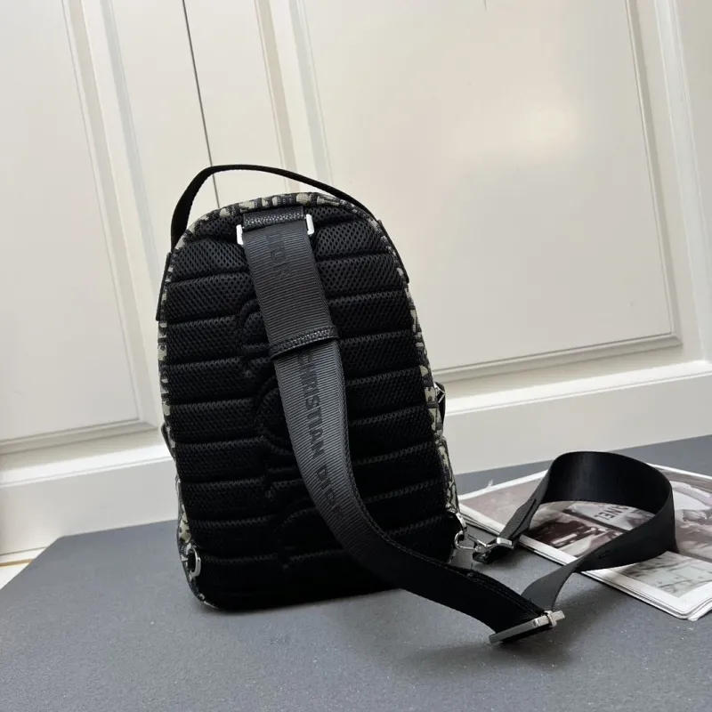 Dior Waist & Chest Packs-2 - Image 3