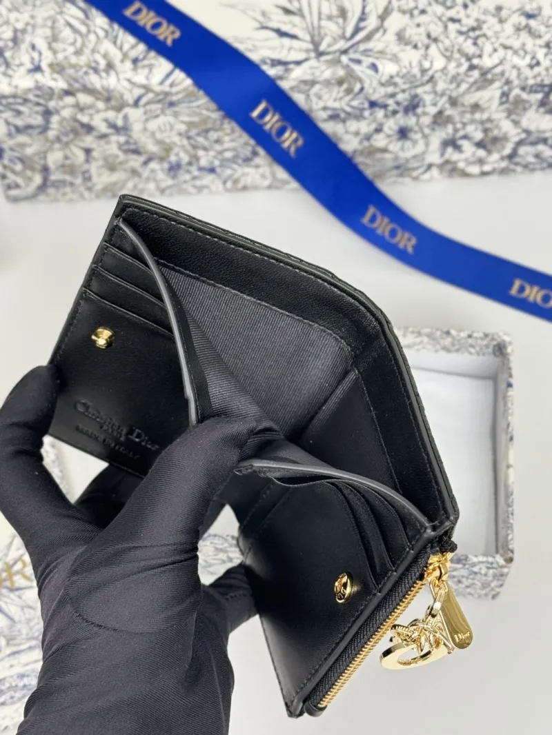 Alternative view of Dior Wallet-473