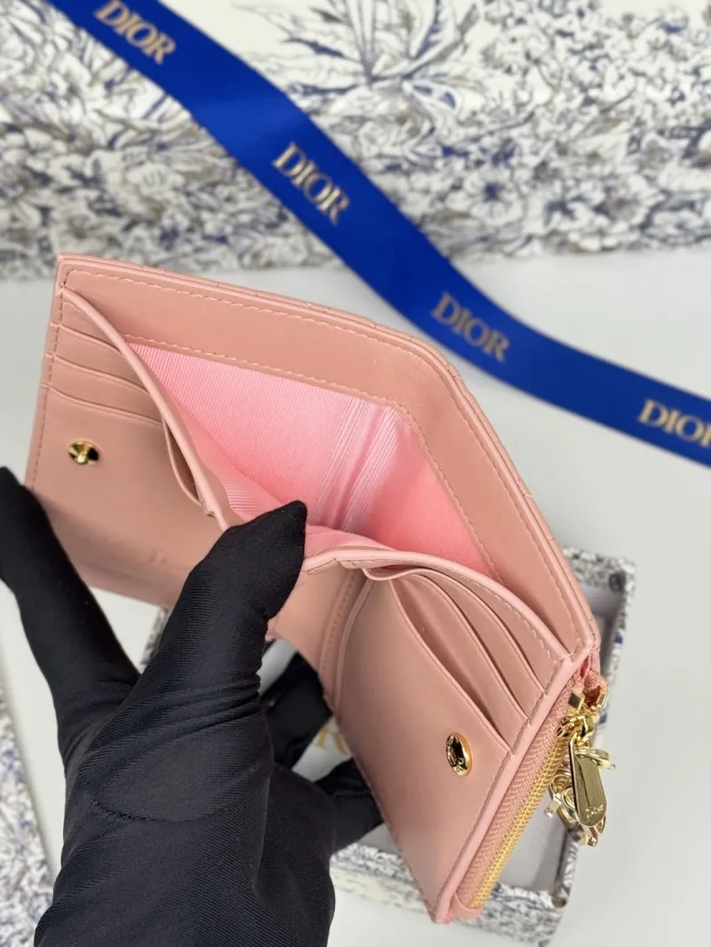 Alternative view of Dior Wallet-477
