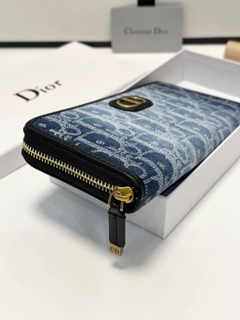 Alternative view of Dior Wallet-479