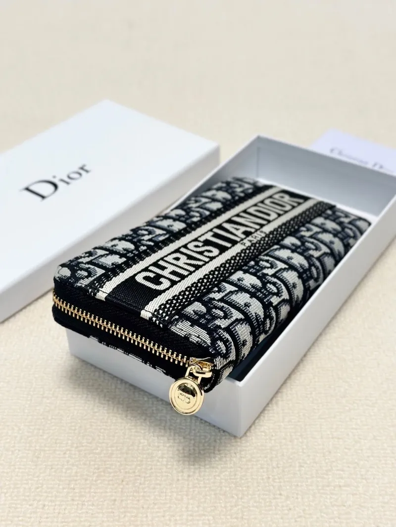 Alternative view of Dior Wallet-480