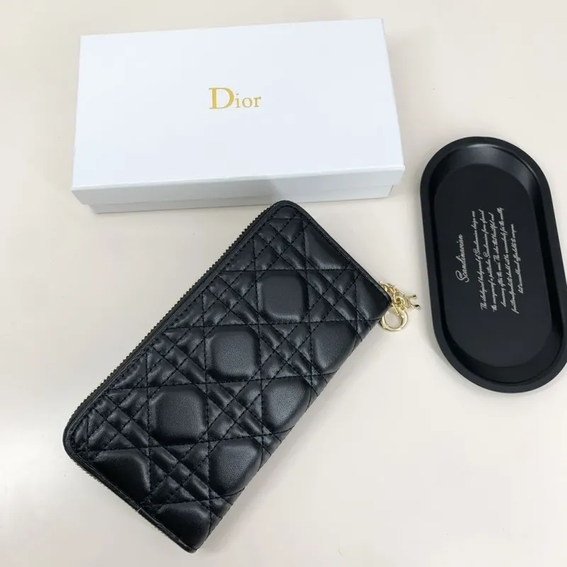 Alternative view of Dior Wallet-489