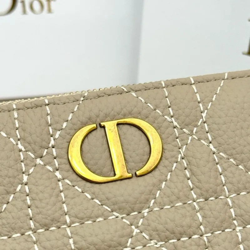 Alternative view of Dior Wallet-571