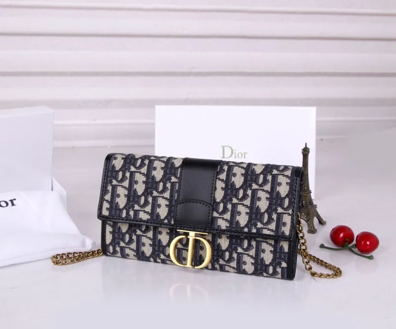 Alternative view of Dior Wallet-595