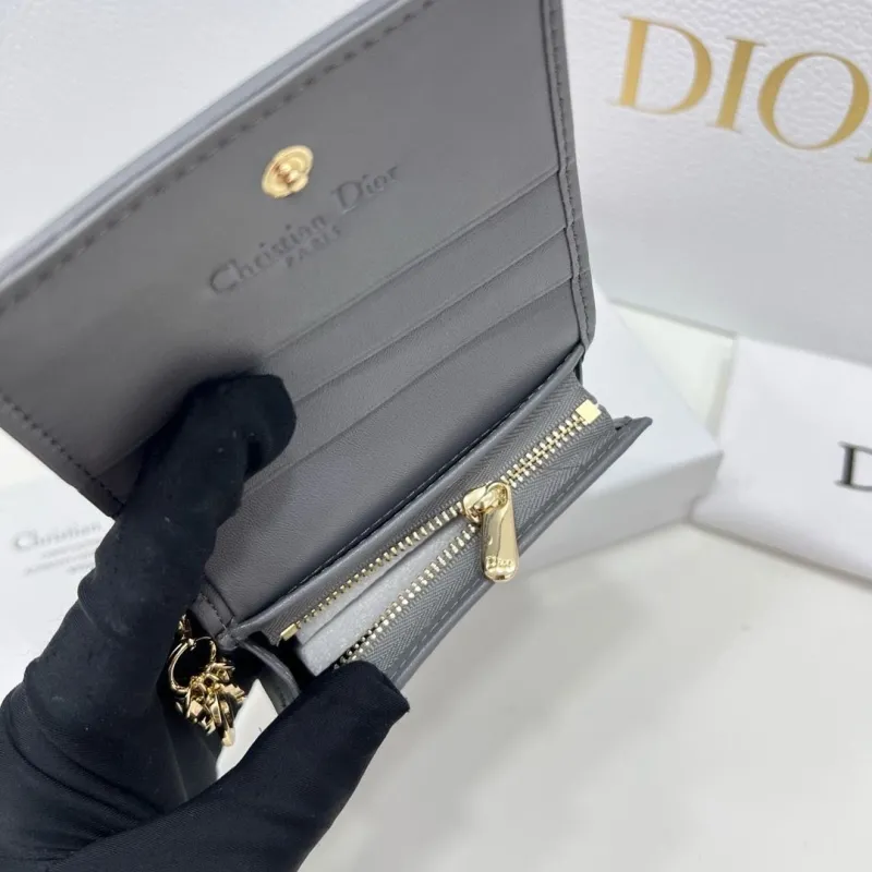 Dior Wallet-82 - Image 6