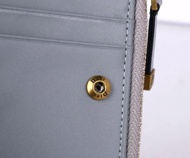 Alternative view of Dior Wallet-638