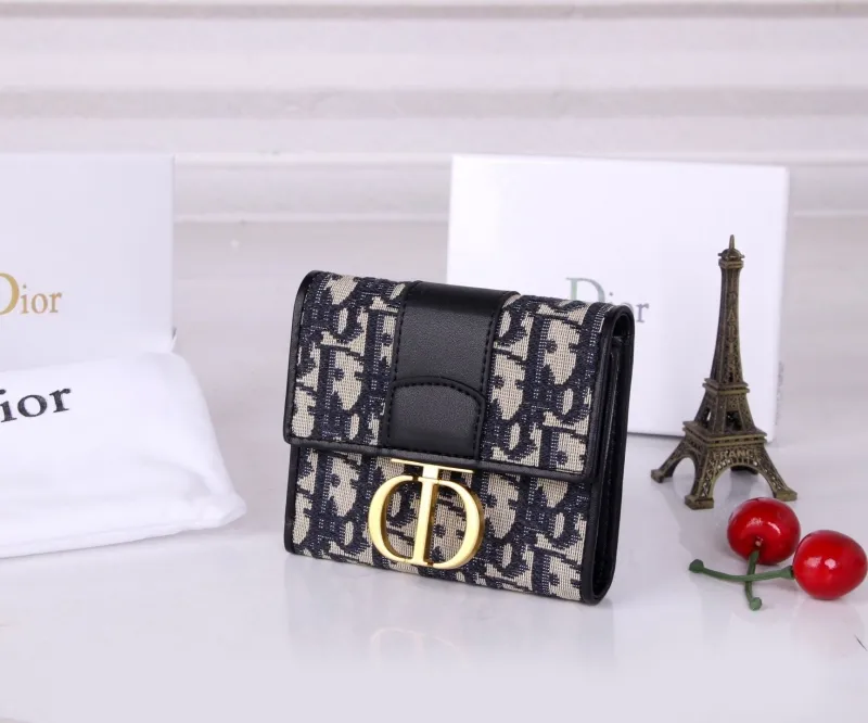 Alternative view of Dior Wallet-654