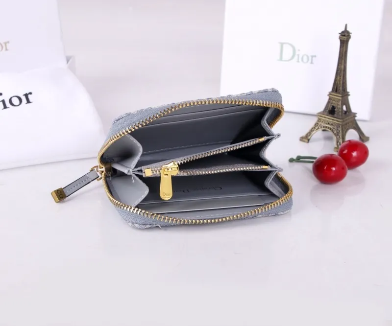 Alternative view of Dior Wallet-658
