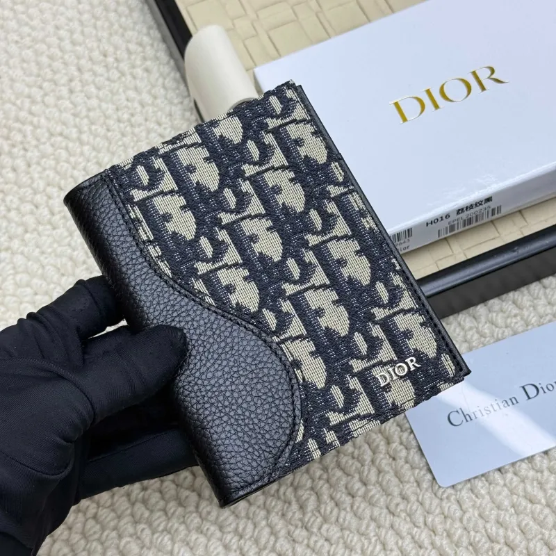 Alternative view of Dior Wallet-122
