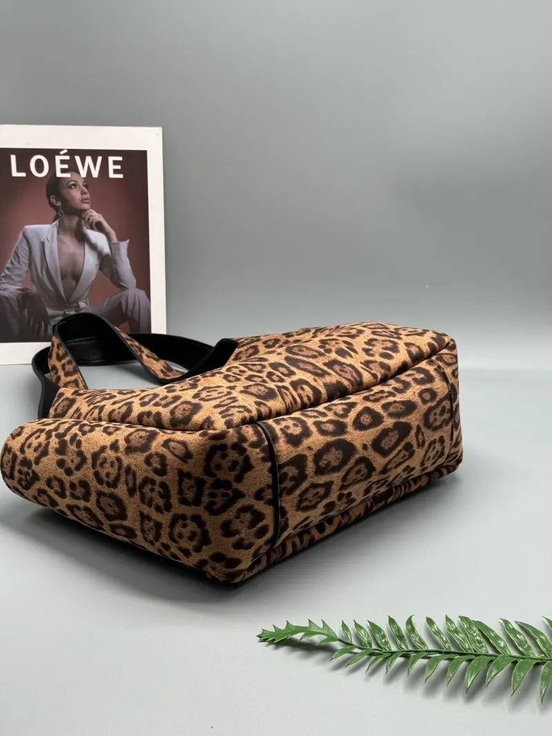 YSL Leopard Print Tote Bag - Image 4
