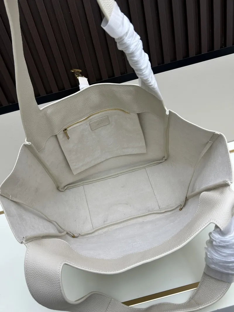 YSL Cream Leather Tote Bag - Image 7