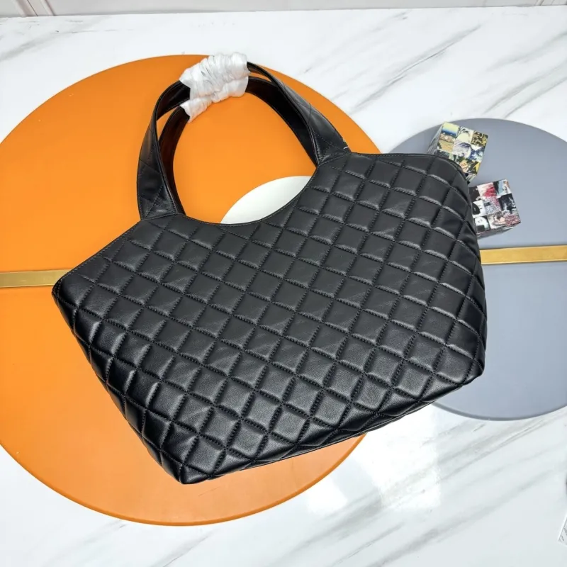 YSL Black Quilted Leather Tote Bag 55 - Image 4