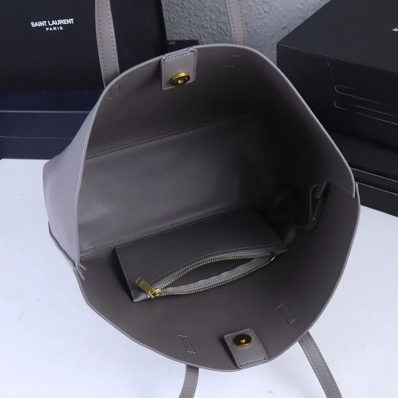 Saint Laurent Gray Tote Bag with Pouch 237 - Image 8