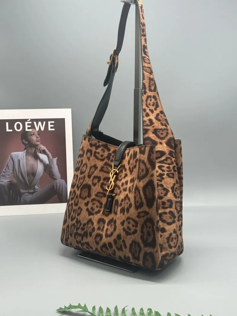 Alternative view of YSL Top Handle Bags-15
