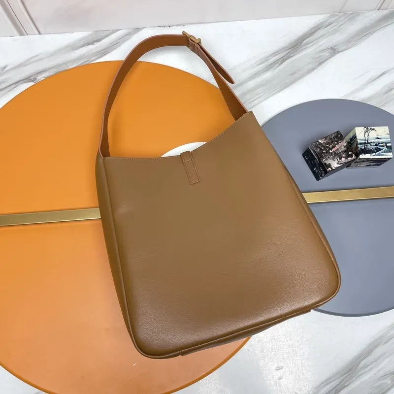 Alternative view of YSL Brown Leather Hobo Bag 132
