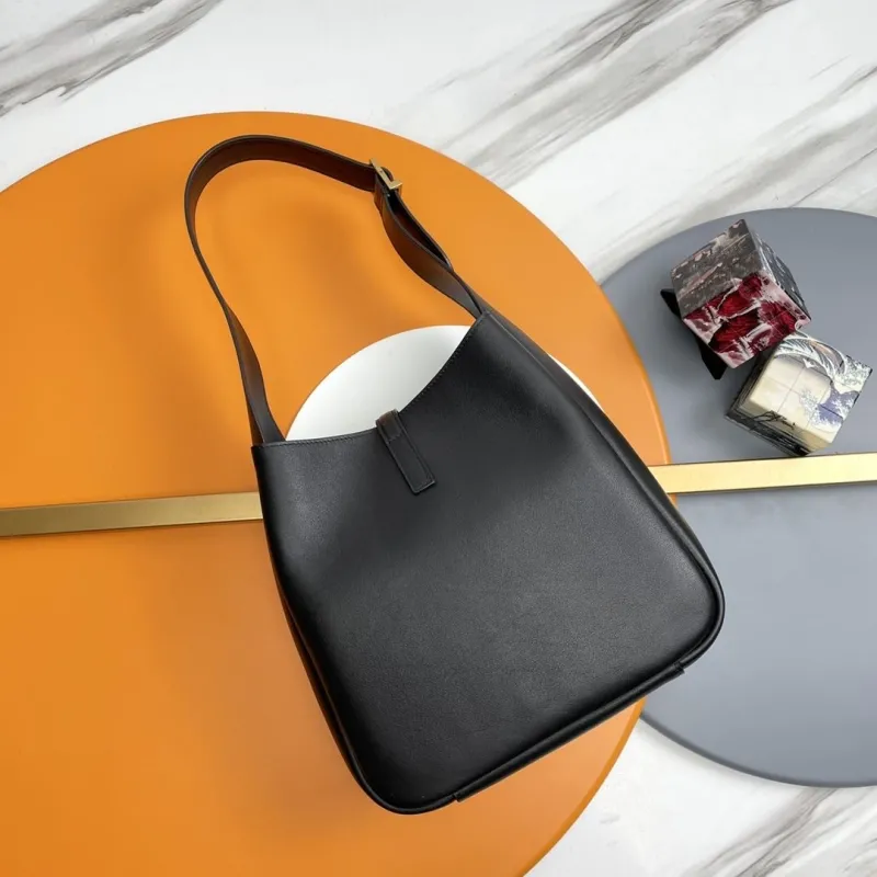 Alternative view of YSL Black Leather Hobo Shoulder Bag