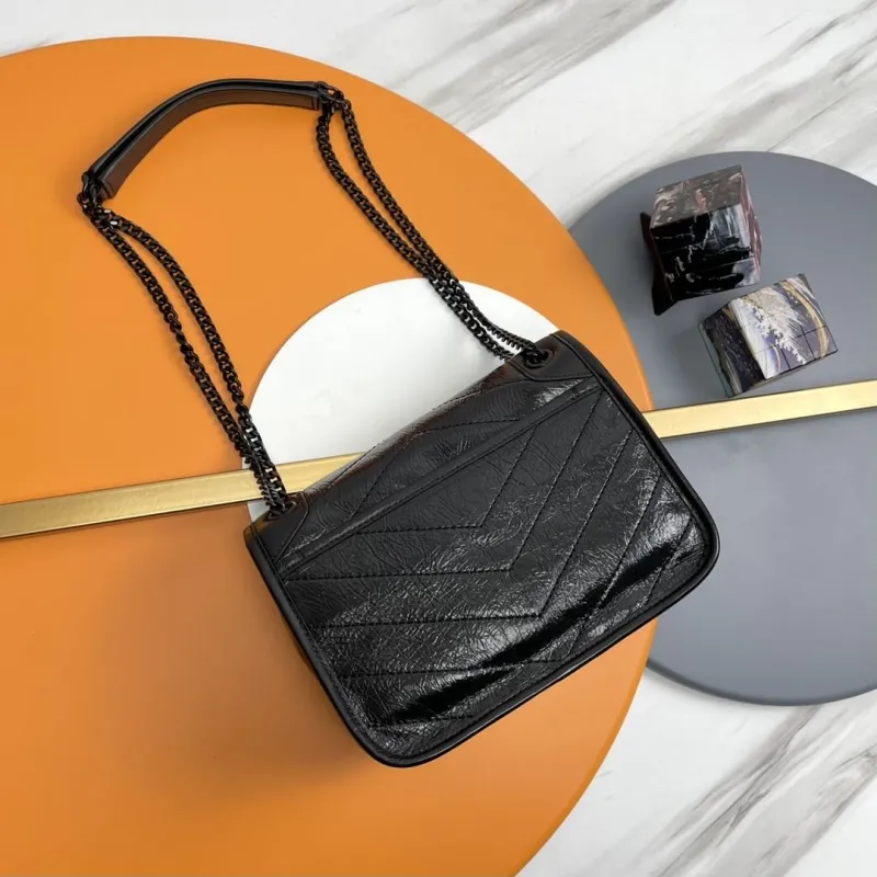 Alternative view of YSL Black Chain Shoulder Bag 160
