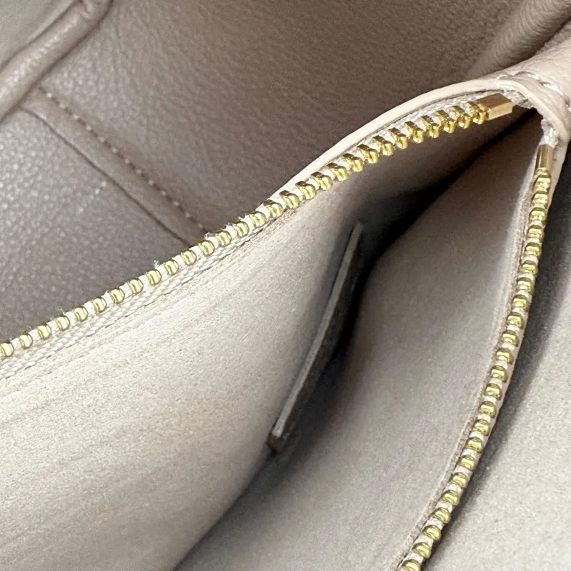 Saint Laurent Nude Shoulder Hobo Bag 426 - Image 9