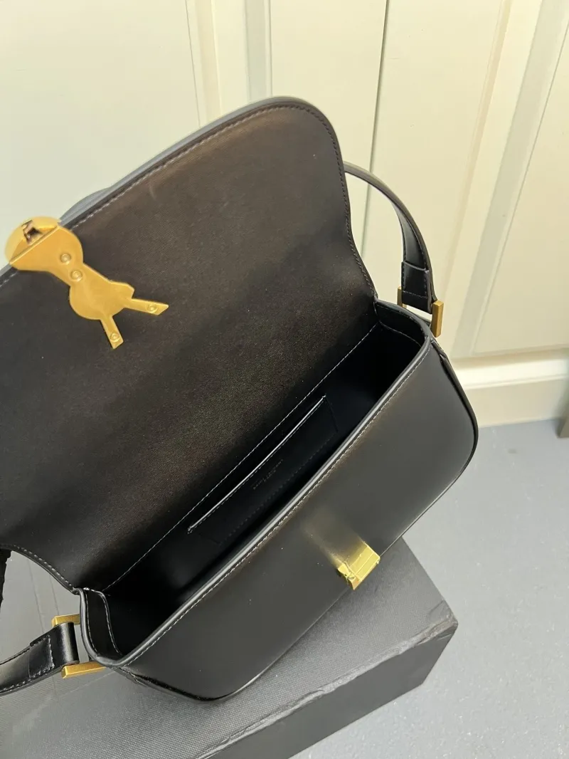 Saint Laurent Black Leather Shoulder Bag Y1832330 - Image 10