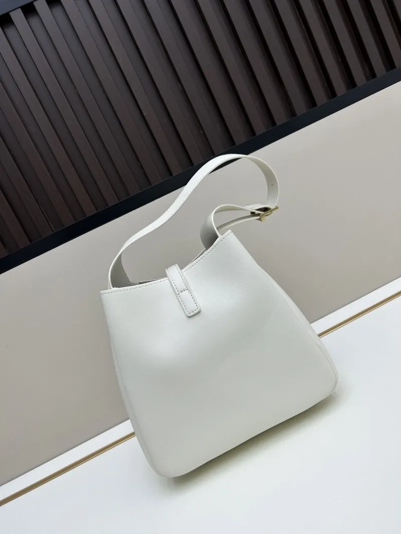Alternative view of YSL White Leather Hobo Shoulder Bag 624