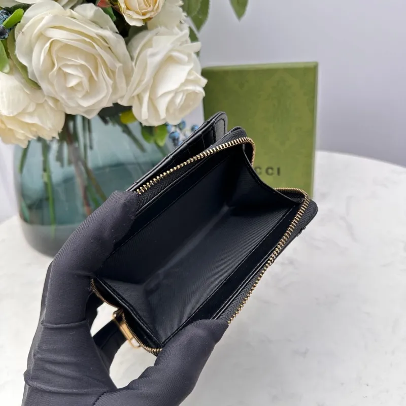 Gucci Black Leather Zip Wallet - Image 9