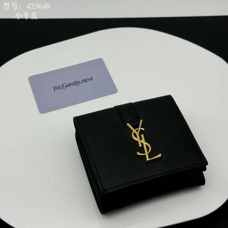 Yves Saint Laurent 425648 Small Leather Wallet