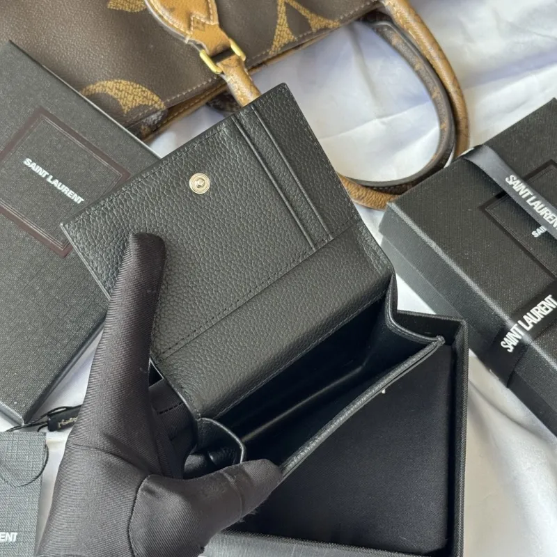 Saint Laurent Black Leather Wallet - Image 9
