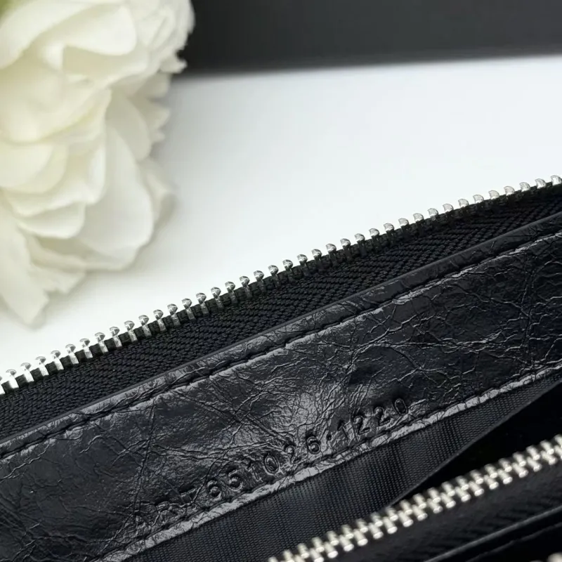Yves Saint Laurent Black Zip Around Wallet 159 - Image 9