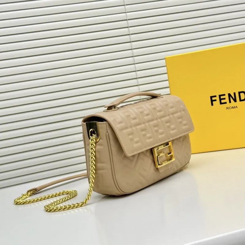 Fendi Beige Baguette Shoulder Bag - Image 3