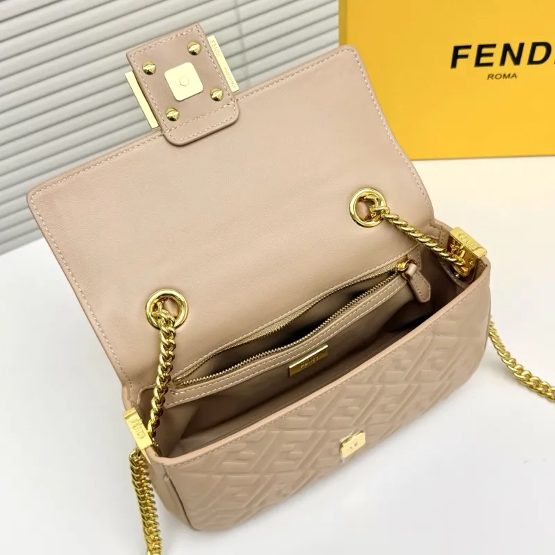 Fendi Beige Baguette Shoulder Bag - Image 8