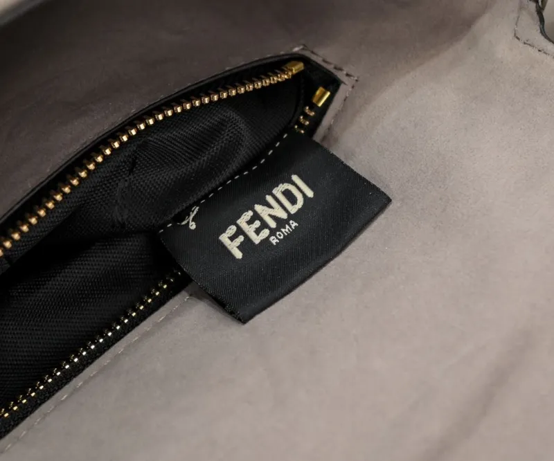 Fendi Gray Baguette Shoulder Bag - Image 6
