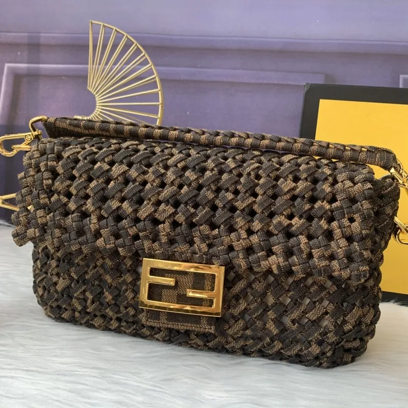 Fendi Brown Woven Baguette Shoulder Bag - Image 3