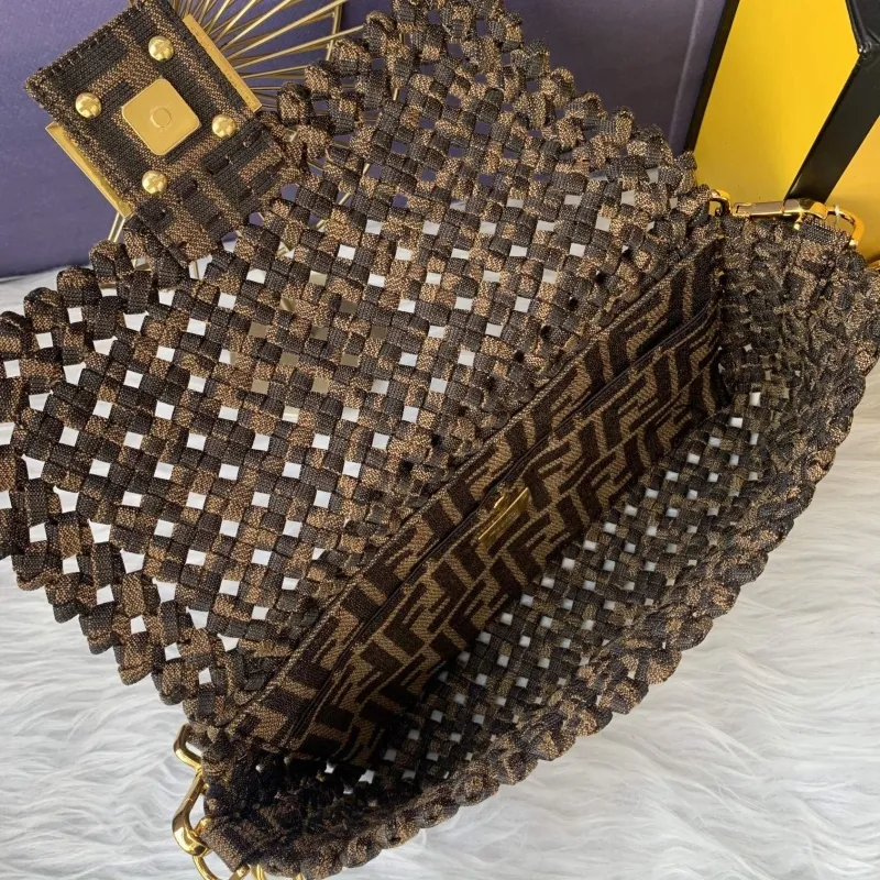 Fendi Brown Woven Baguette Shoulder Bag - Image 7