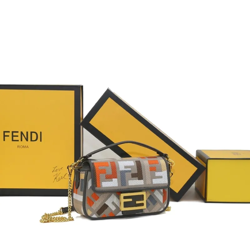 Alternative view of Fendi Baguette Bags-37