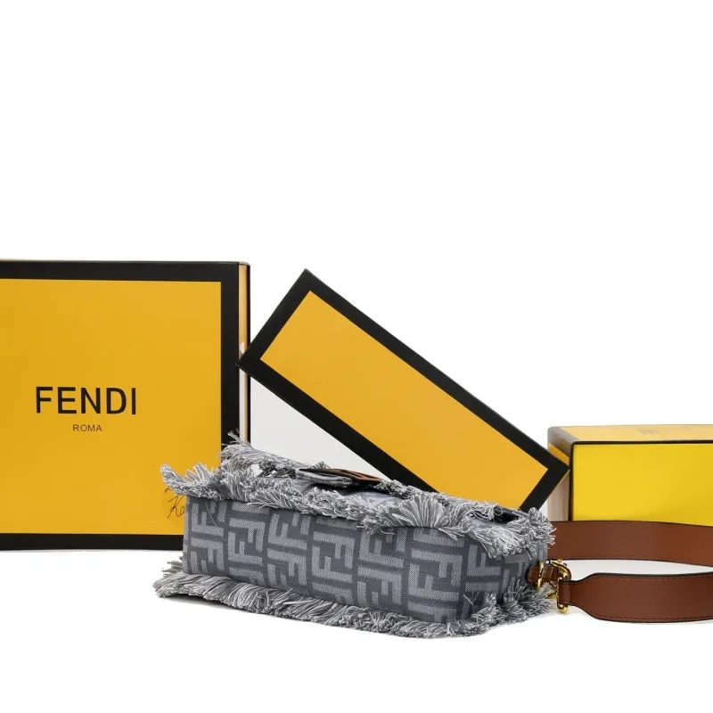 Fendi Gray Baguette Shoulder Bag - Image 4