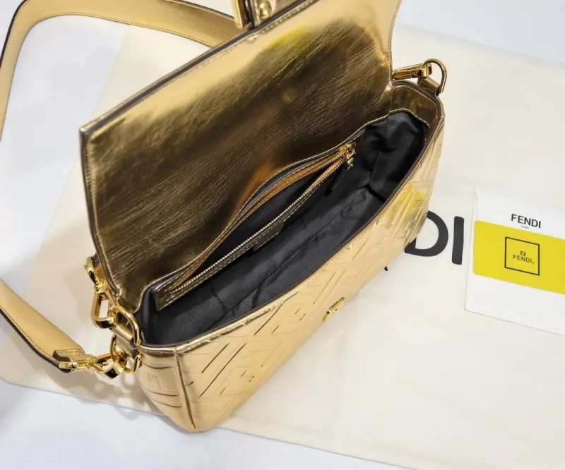 Fendi Gold Baguette Shoulder Bag - Image 9