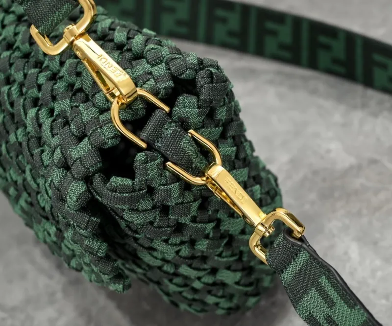 Fendi Dark Green Woven Baguette Bag - Image 4