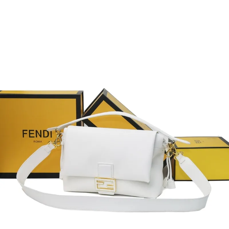 Fendi White Baguette Shoulder Bag - Image 5