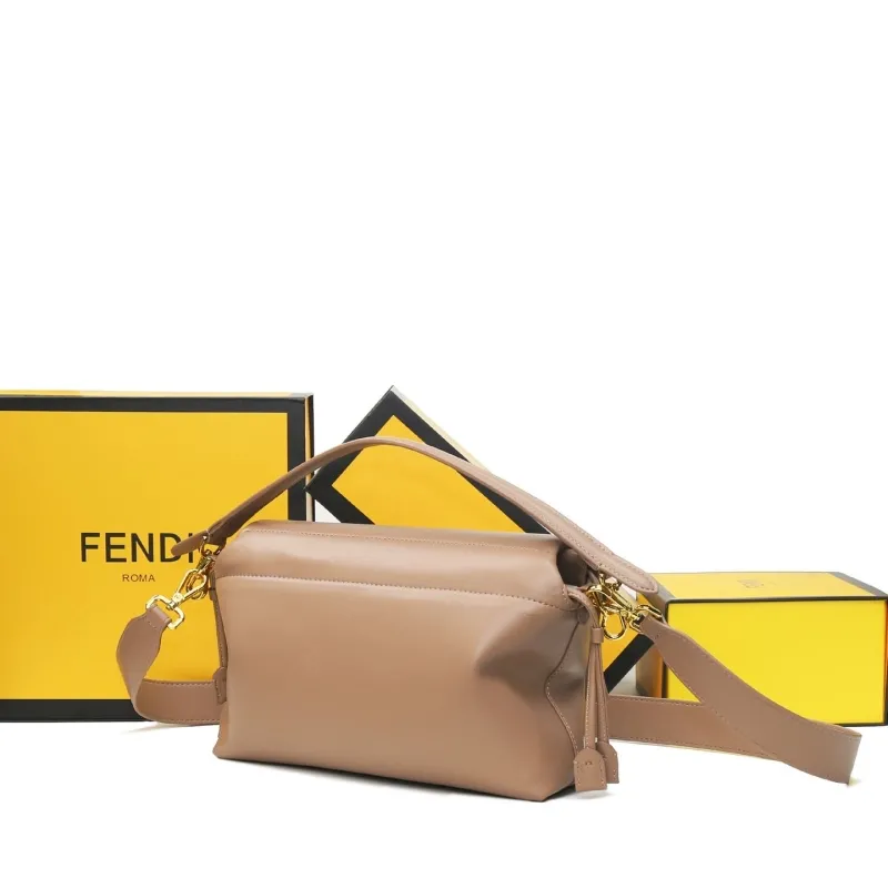 Fendi Women's Beige Baguette Shoulder Bag - Image 3